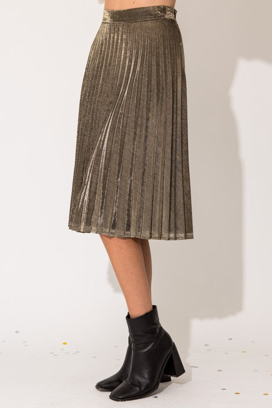 Sleigh Pleated Midi Skirt